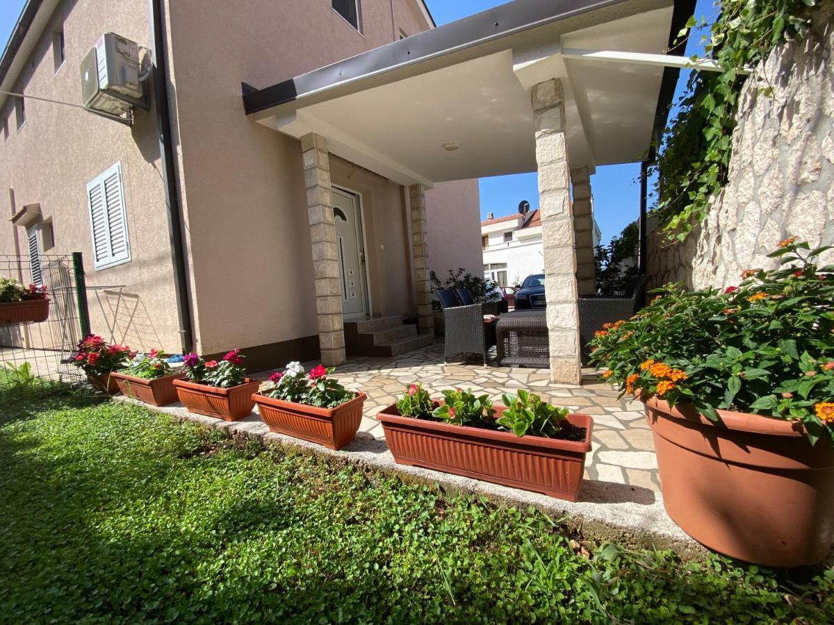 Momentera Apartments Kotor Extérieur photo