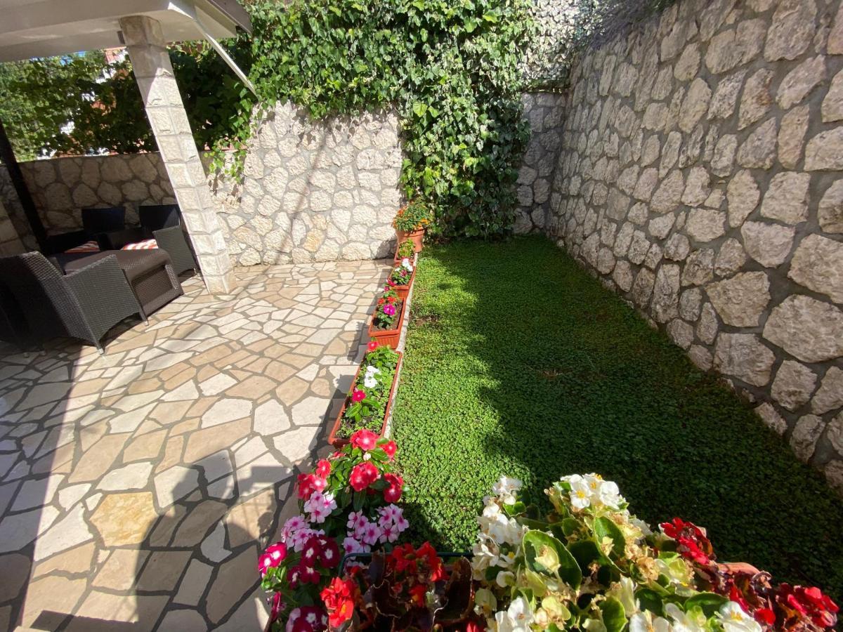 Momentera Apartments Kotor Extérieur photo