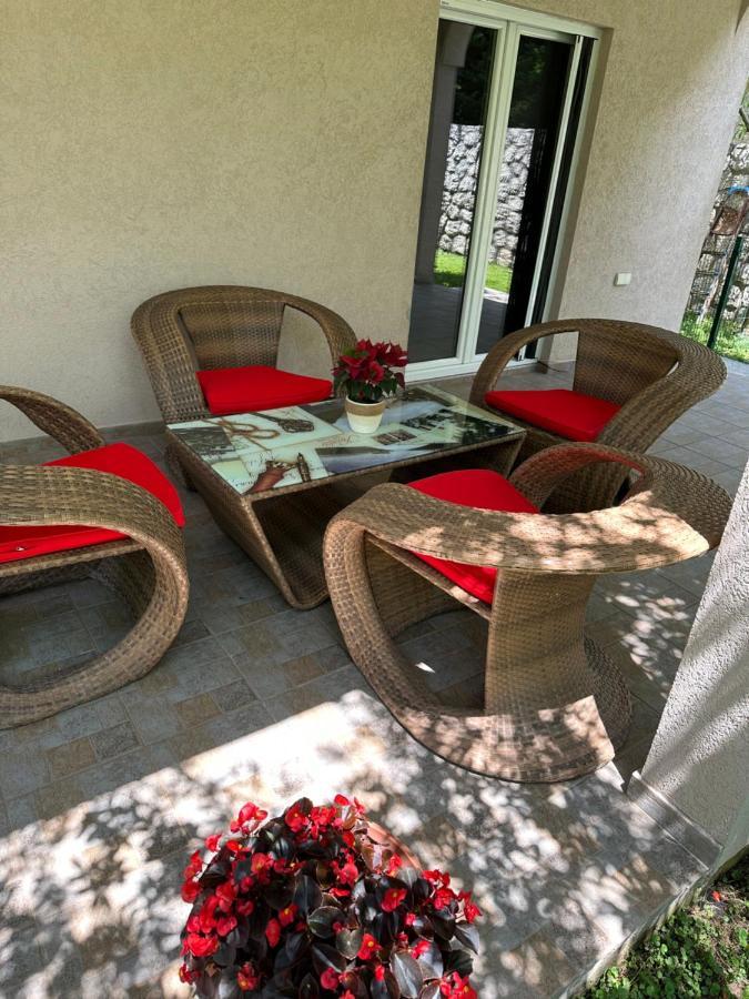 Momentera Apartments Kotor Extérieur photo