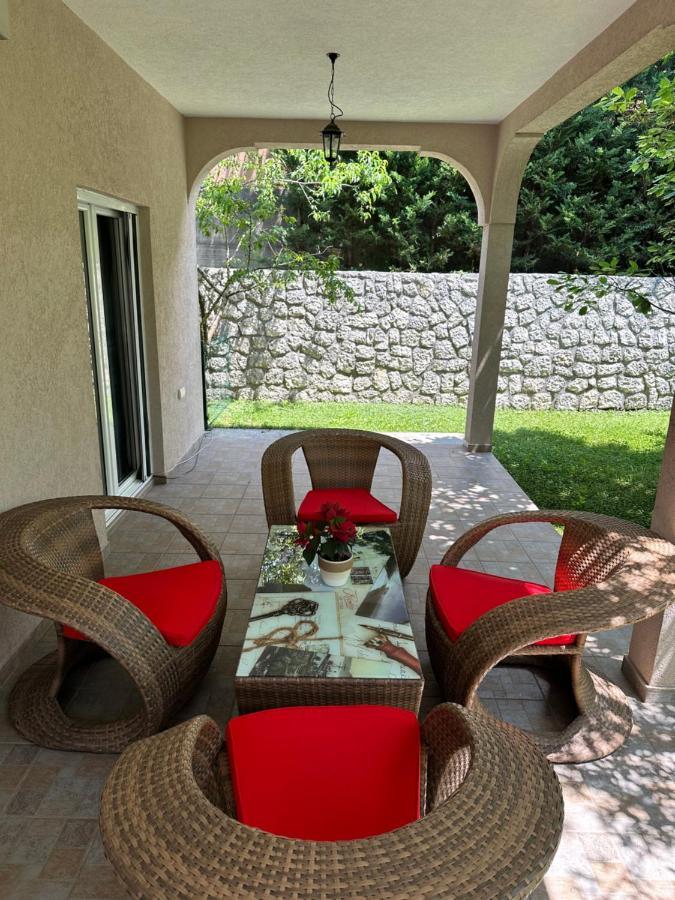 Momentera Apartments Kotor Extérieur photo
